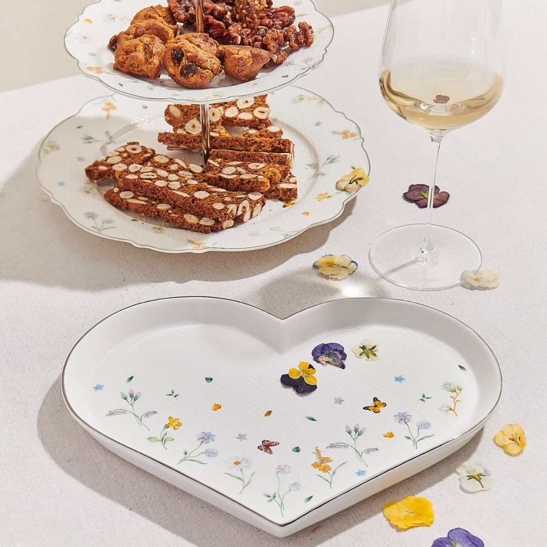 PAŞABAHÇE - Petite Fleur Kalp Porselen Servis Tabağı